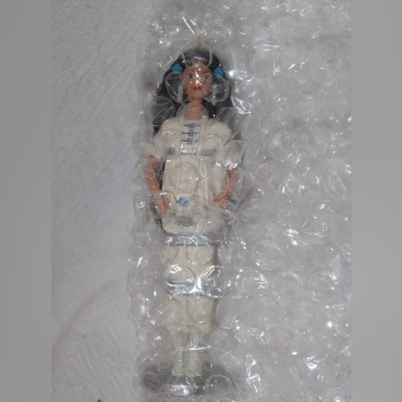 Barbie Native American Vintage Keepsake Ornament by Hallmark NEW 1996 - Picture 2 of 9